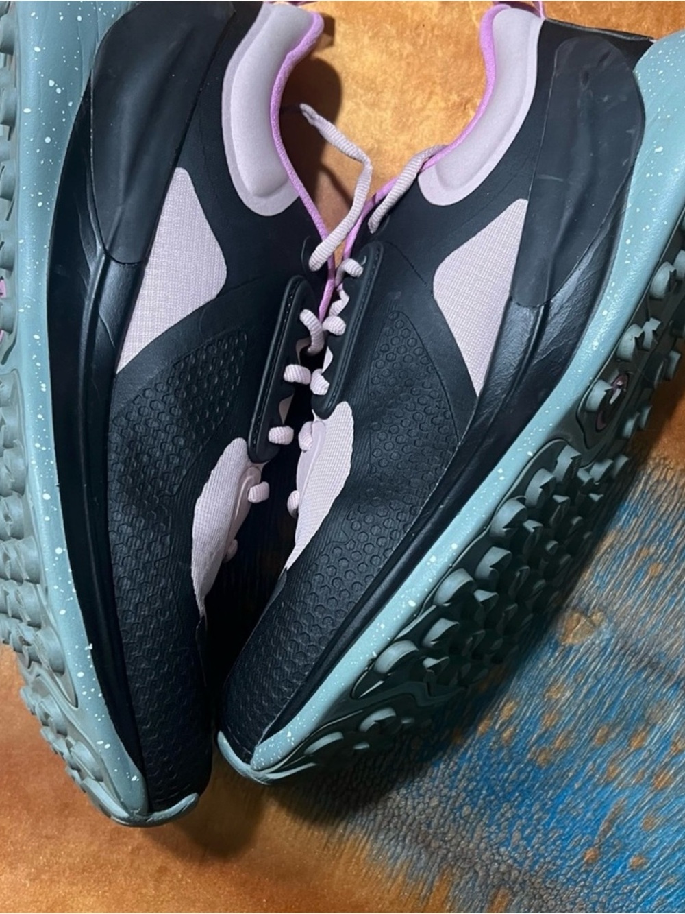 Lululemon Blissfeel Trail Womens Running Shoe Mink Berry/Black/Misty Glade 8.5 - Picture 5 of 10